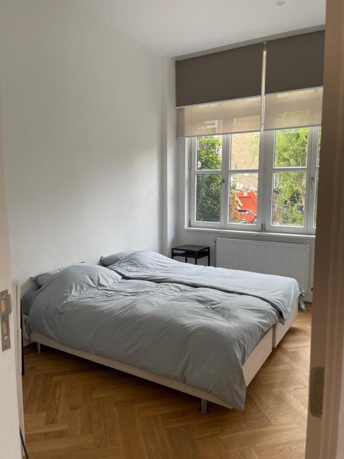 Canal House In Historic City Center Gouda Bagian luar foto