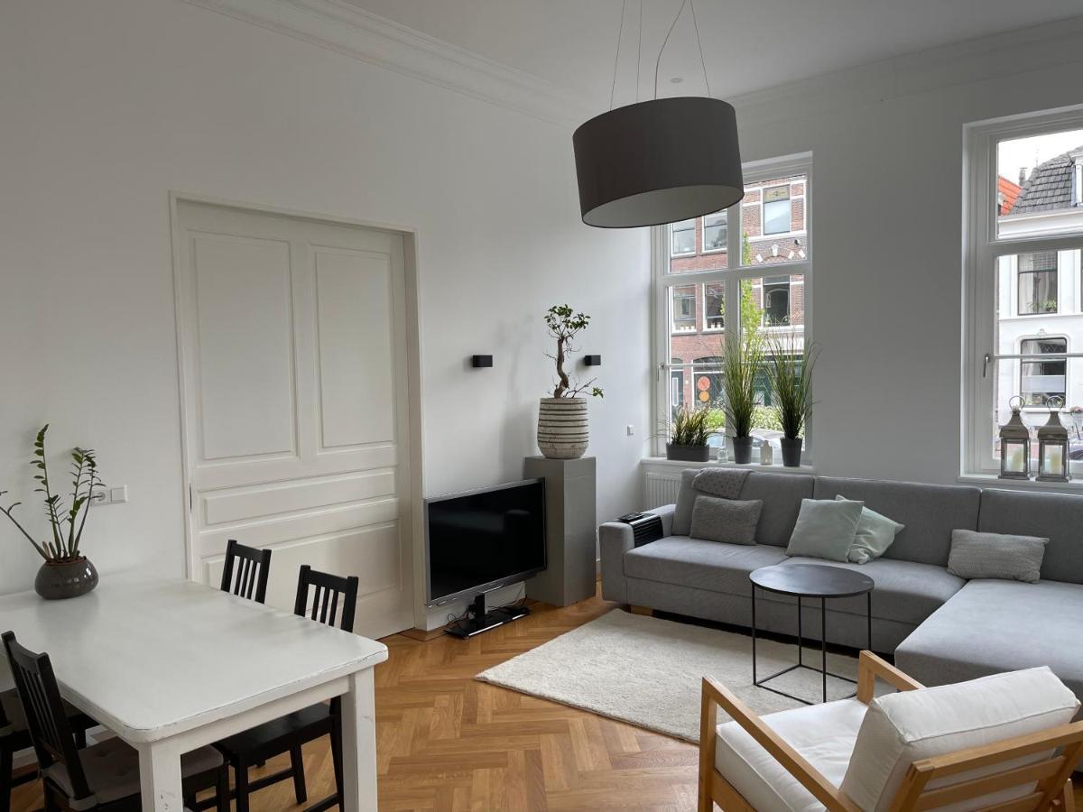 Canal House In Historic City Center Gouda Bagian luar foto