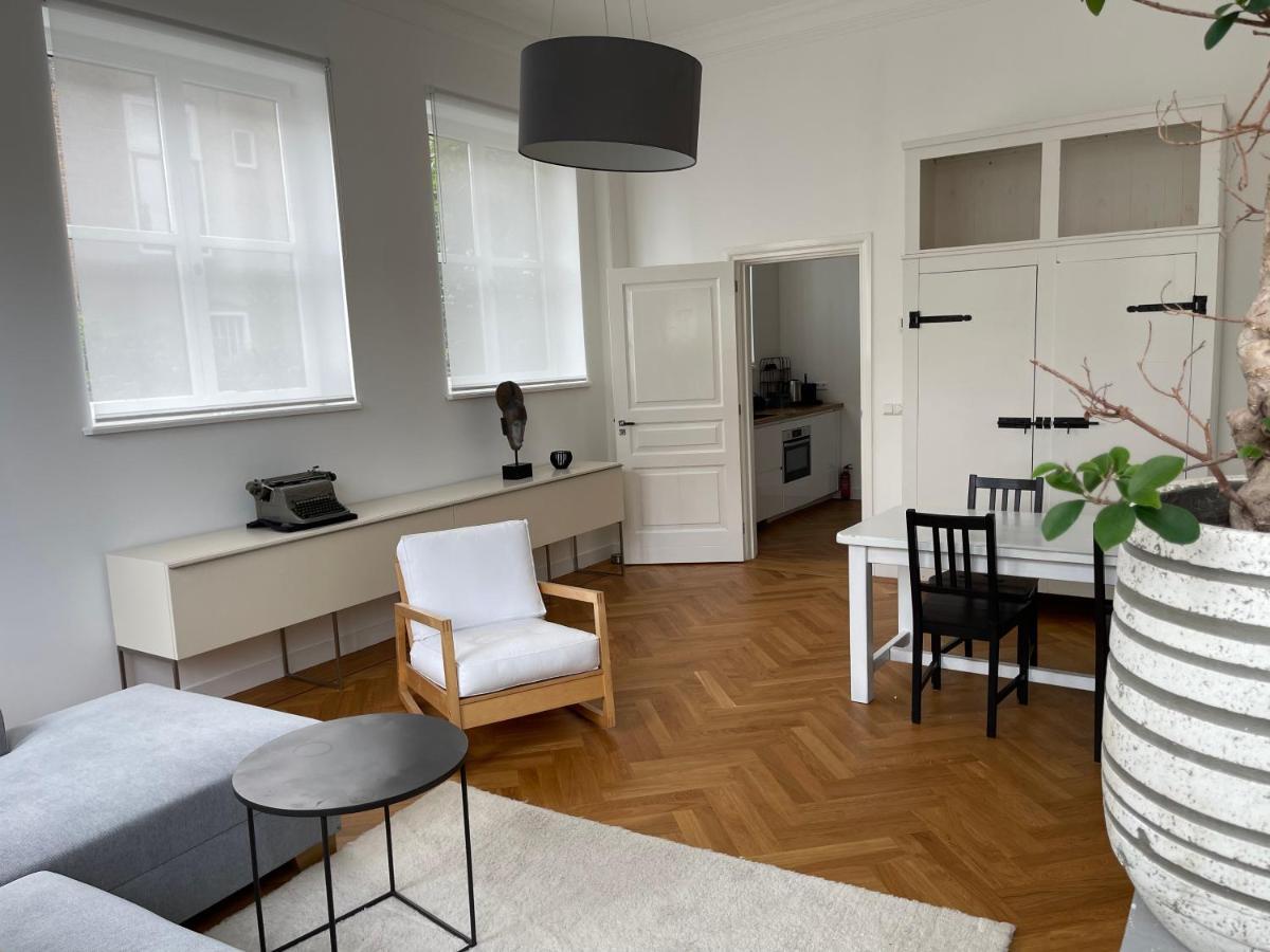 Canal House In Historic City Center Gouda Bagian luar foto