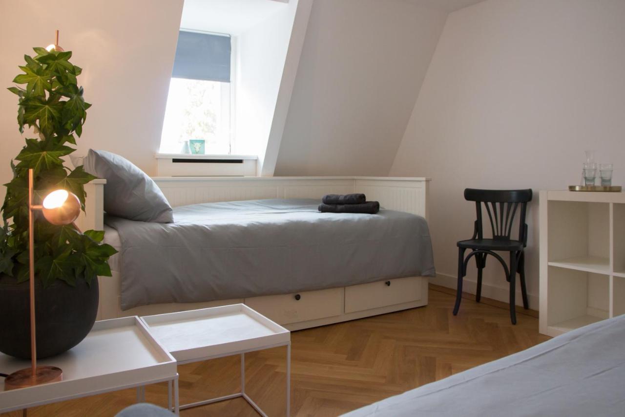Canal House In Historic City Center Gouda Bagian luar foto